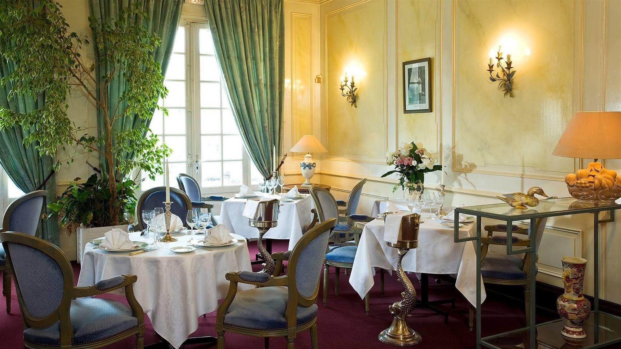 Mercure Moulins Centre Hotel De Paris Exterior photo